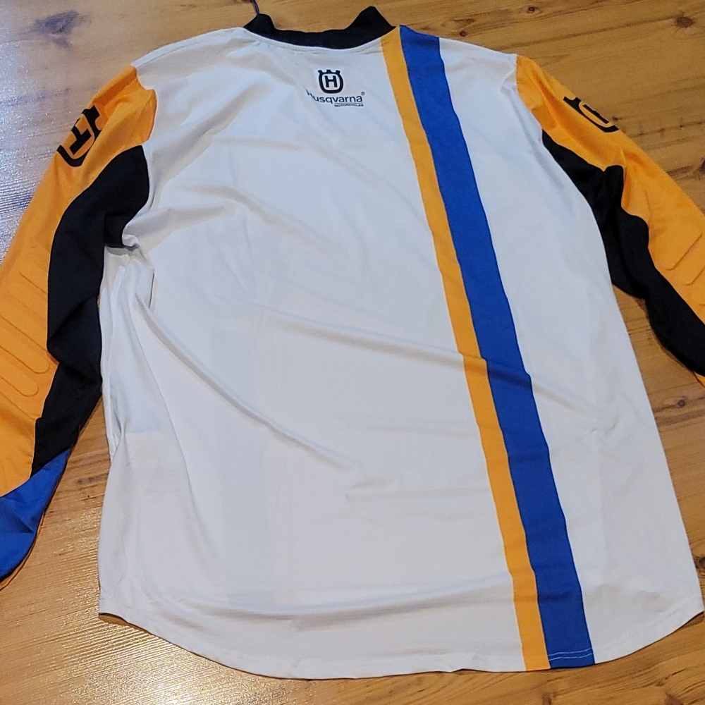 Husqvarna Flash Edition Retro Jersey XL (NWT) hard to find - Picture 3 of 4